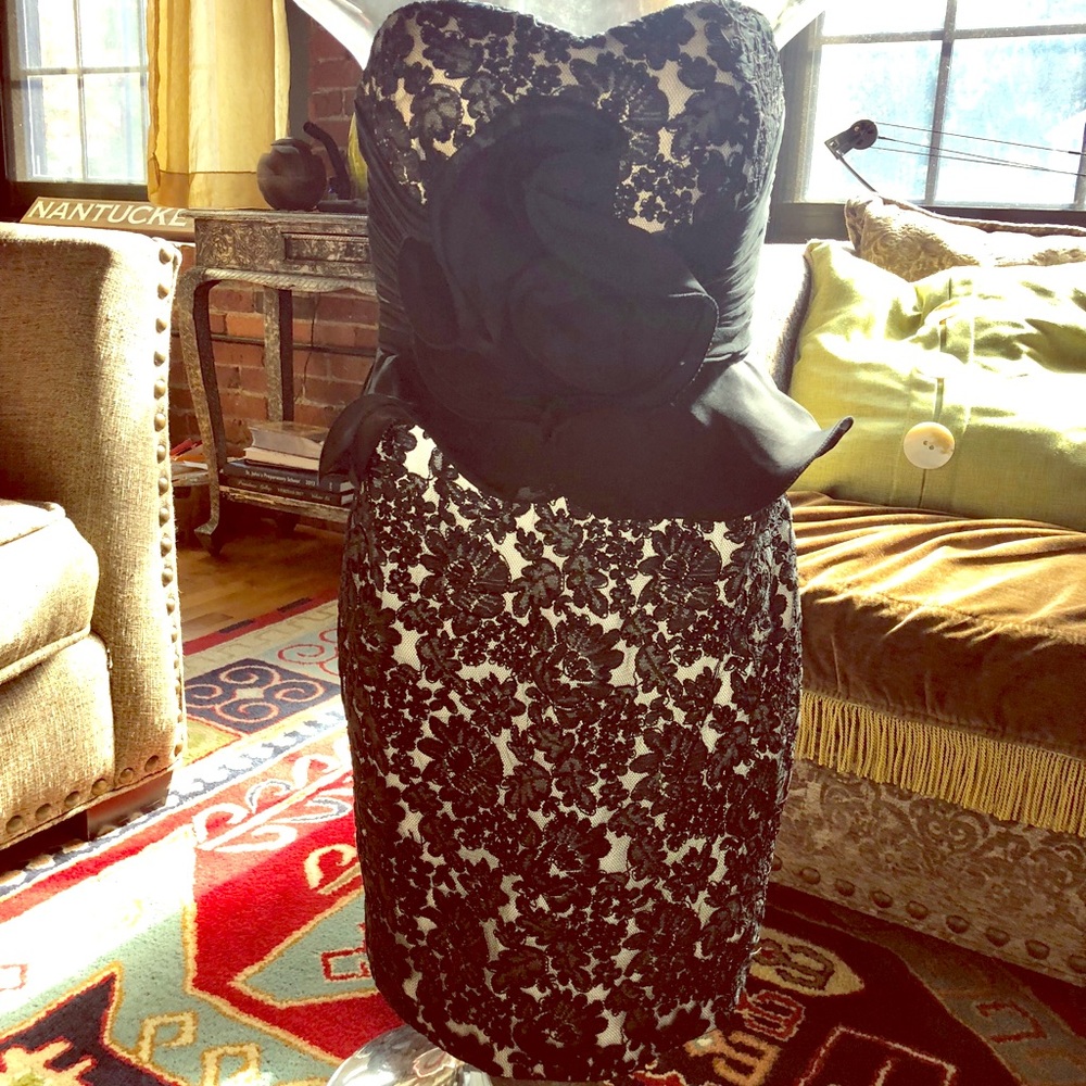 Laced strapless black dress